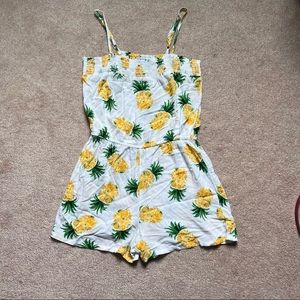 Old Navy pineapple romper size XL/14